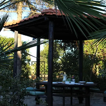 Trullo Sette Tindenule 別荘 チステルニーノ