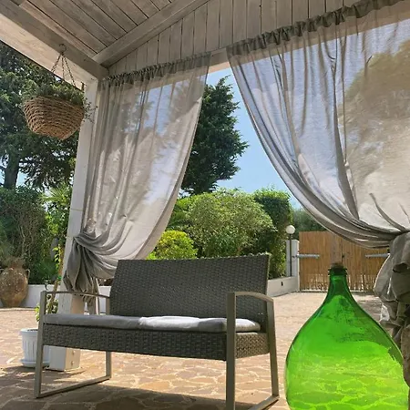 Trullo Sette Tindenule チステルニーノ