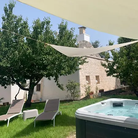 Trullo Sette Tindenule 別荘