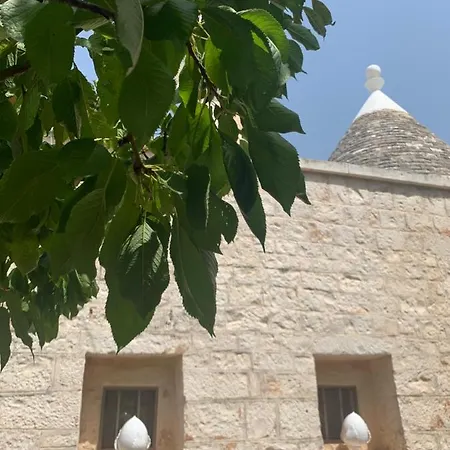 Trullo Sette Tindenule * チステルニーノ