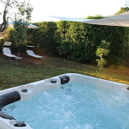 Holiday home Trullo Sette Tindenule *