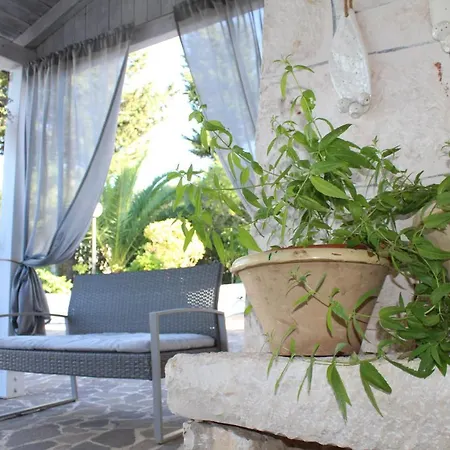 Holiday home Trullo Sette Tindenule Cisternino