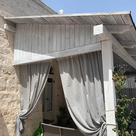 Holiday home Trullo Sette Tindenule *