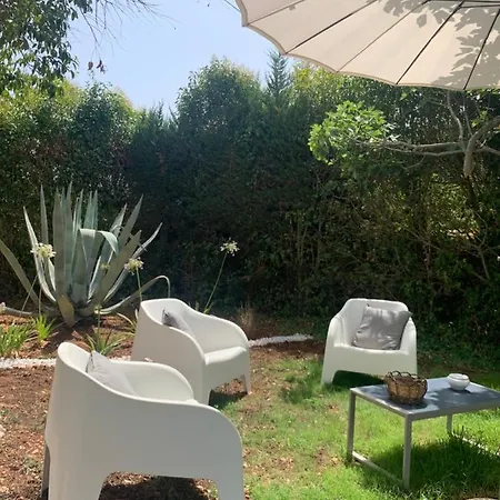 Holiday home Trullo Sette Tindenule